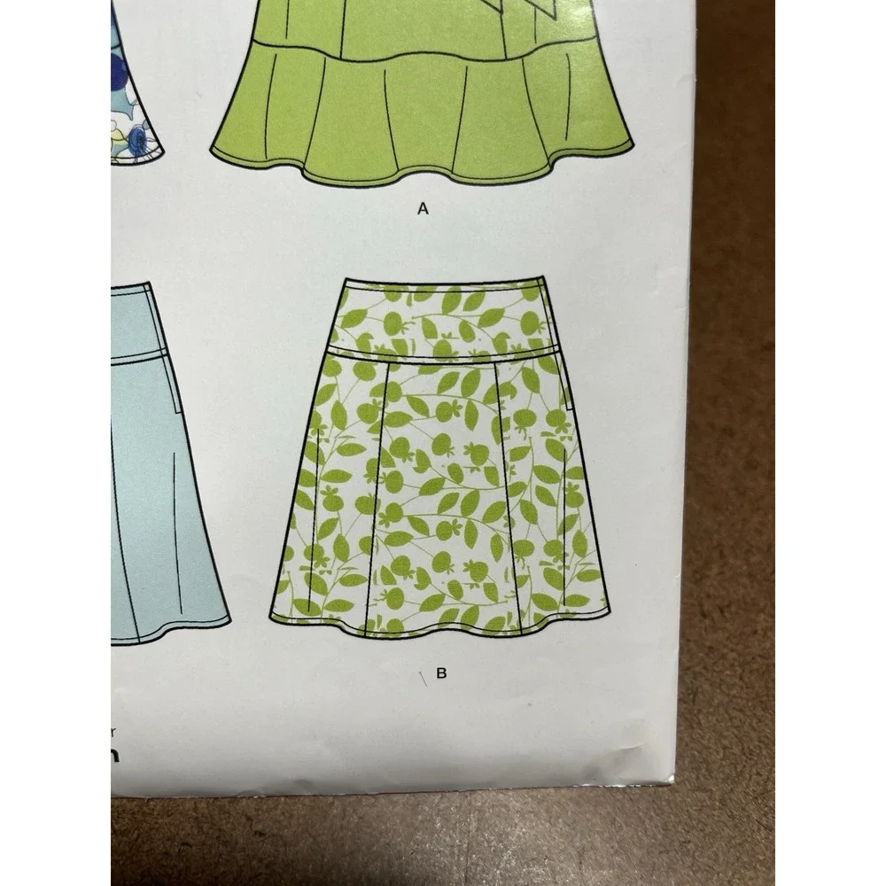 Simplicity 2410 Uncut Sewing Pattern Ladies Skirt Sizes 8-18
